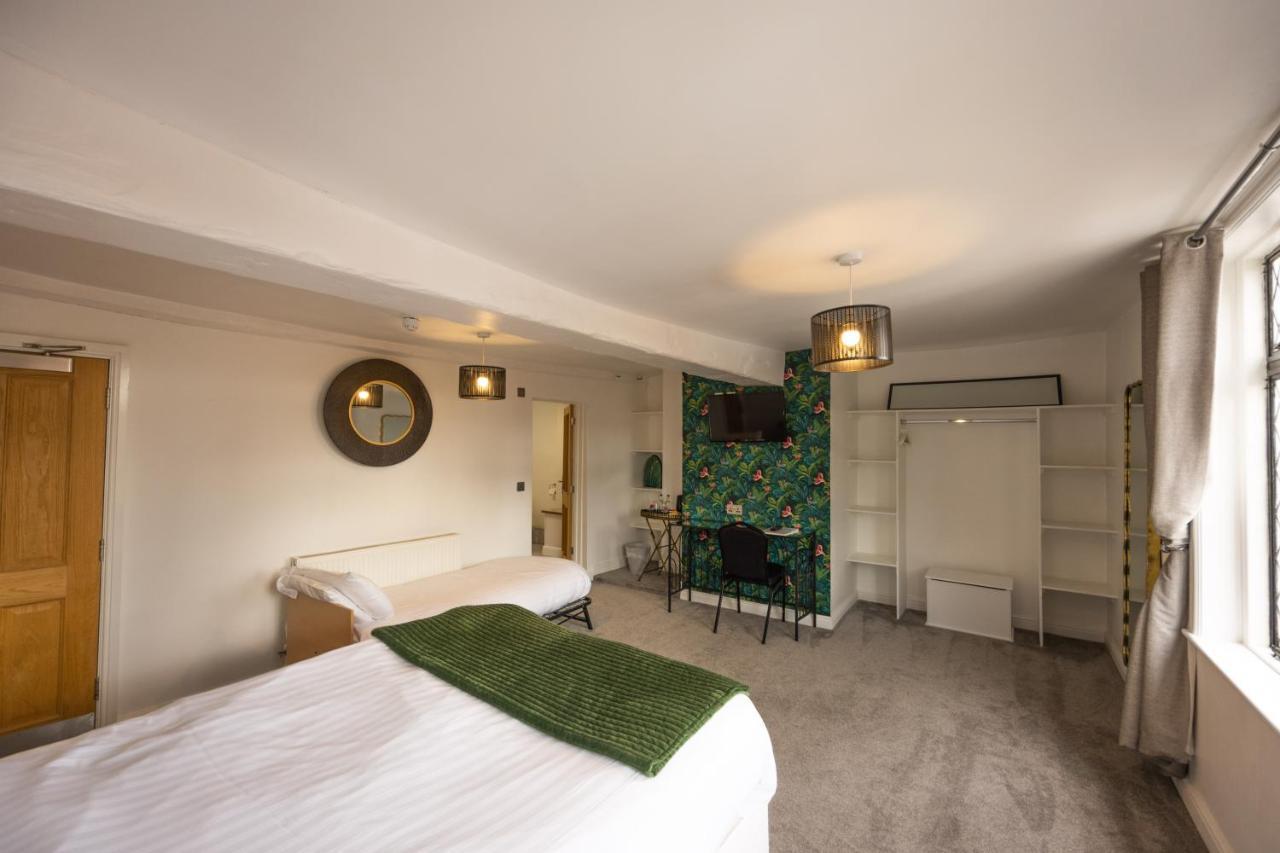 The White Hart Hotel Ютоксетер Екстер'єр фото