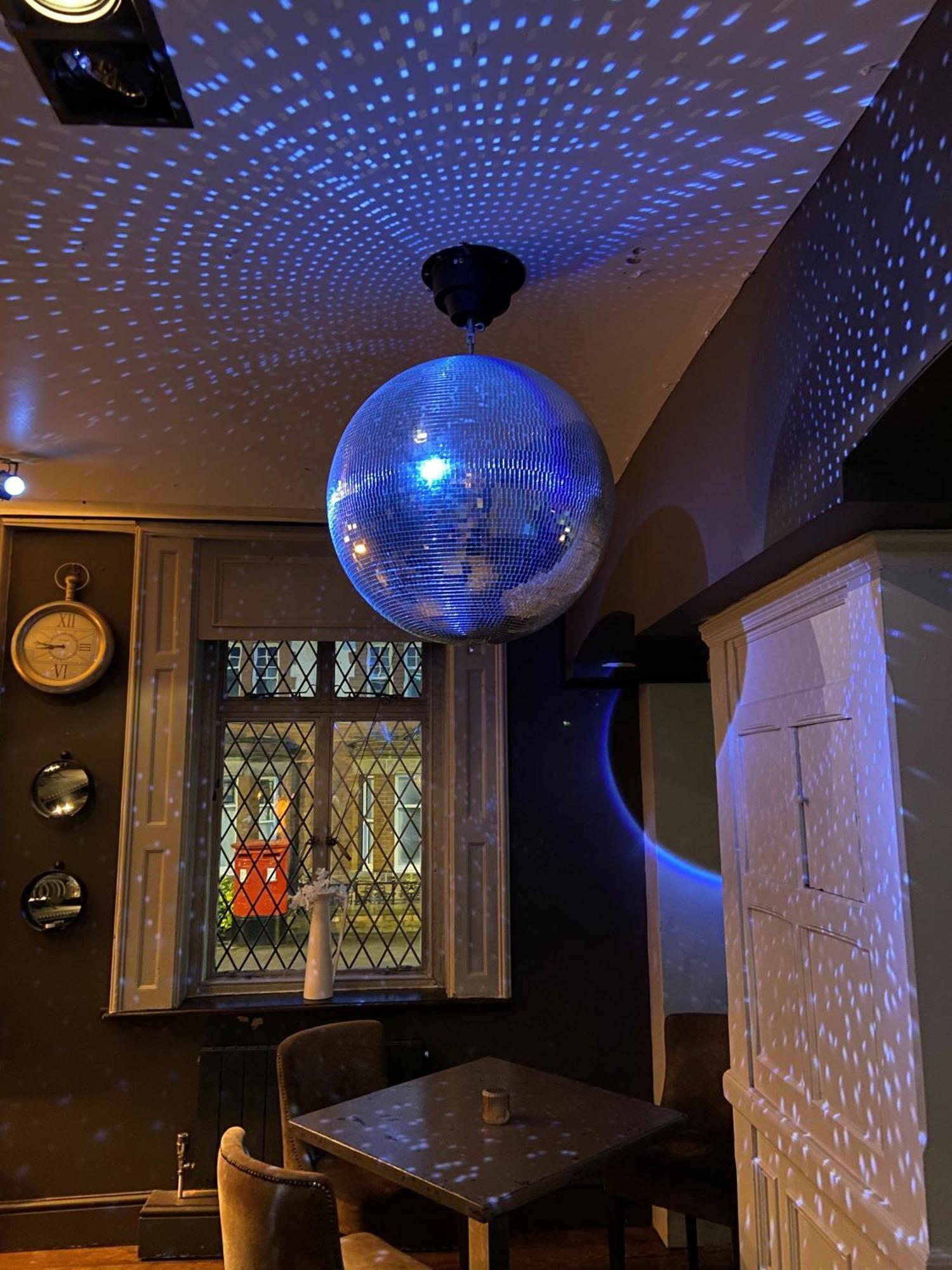 The White Hart Hotel Ютоксетер Екстер'єр фото