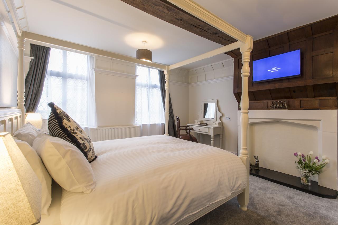 The White Hart Hotel Ютоксетер Екстер'єр фото